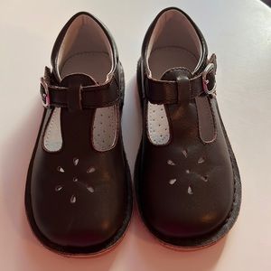 L’amour brown shoes